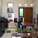 Brojos Homestay Tamansiswo