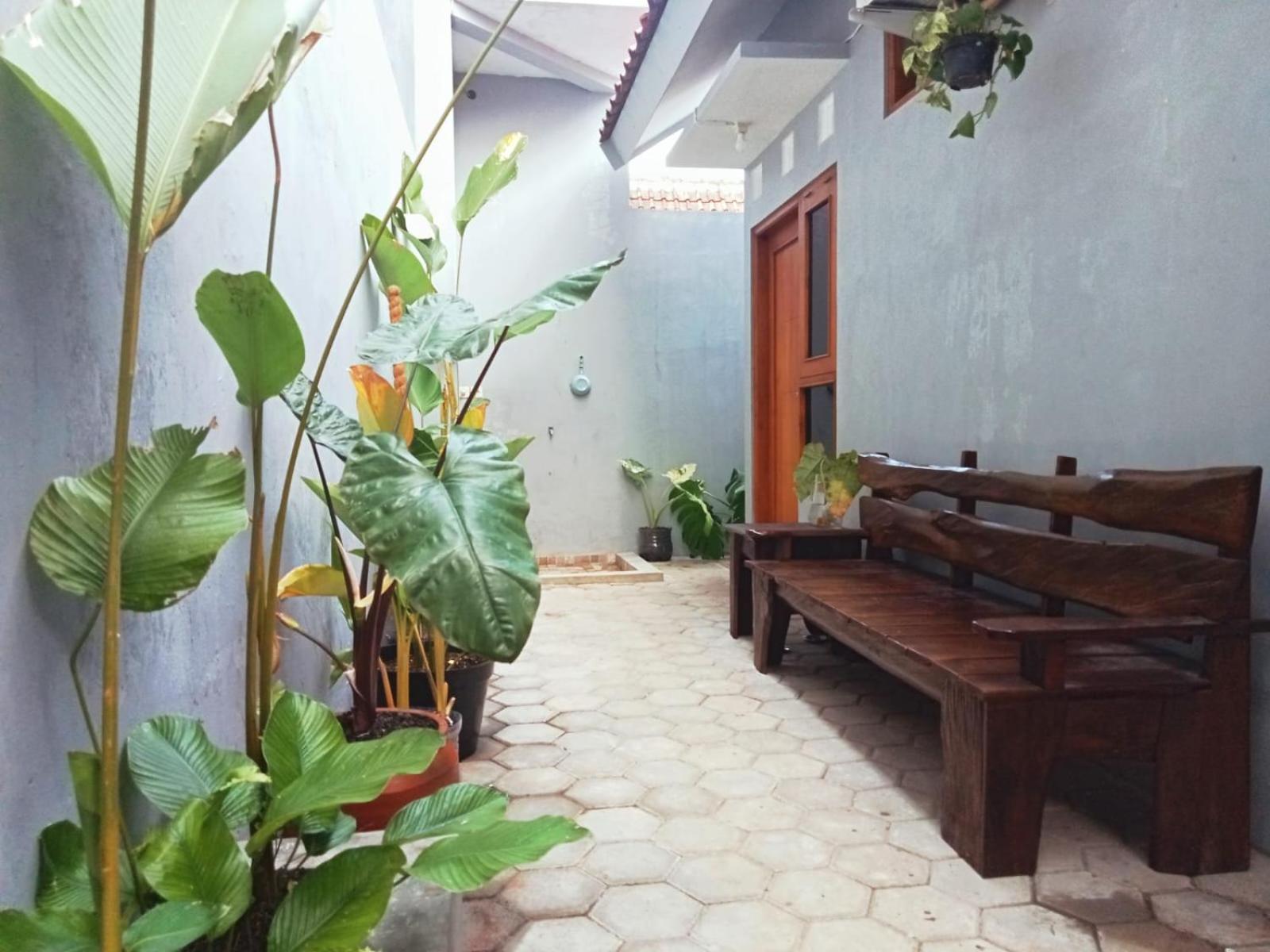 Brojos Tamansiswo * Yogyakarta