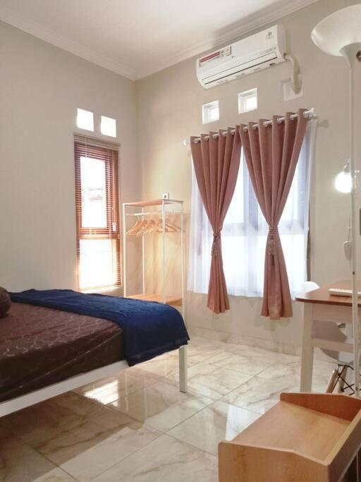 Brojos Tamansiswo Holiday home *