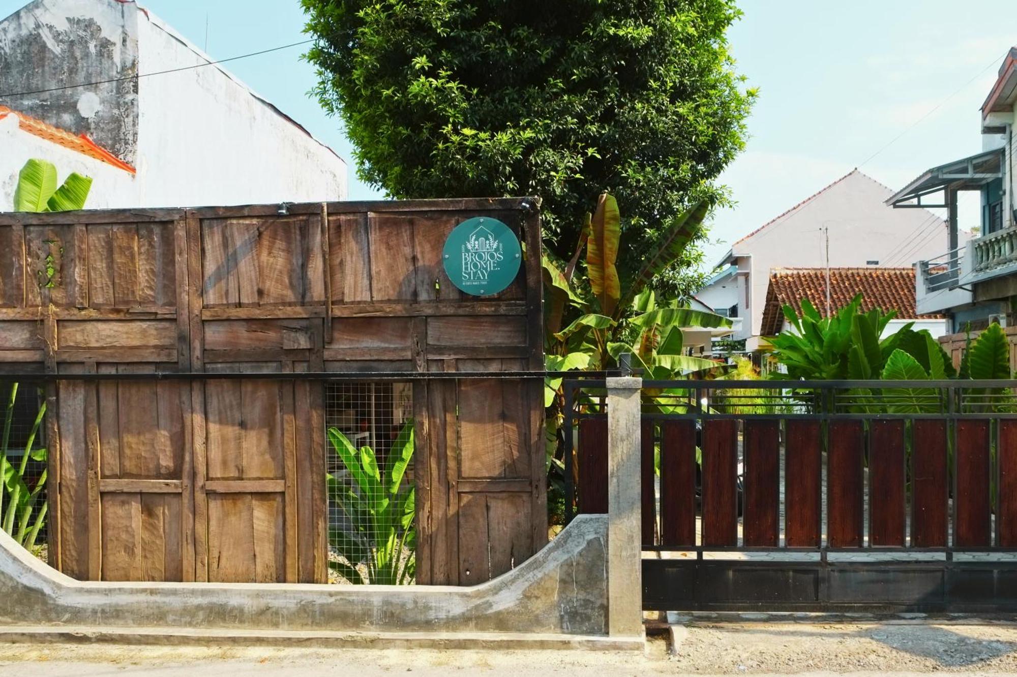 Brojos Tamansiswo