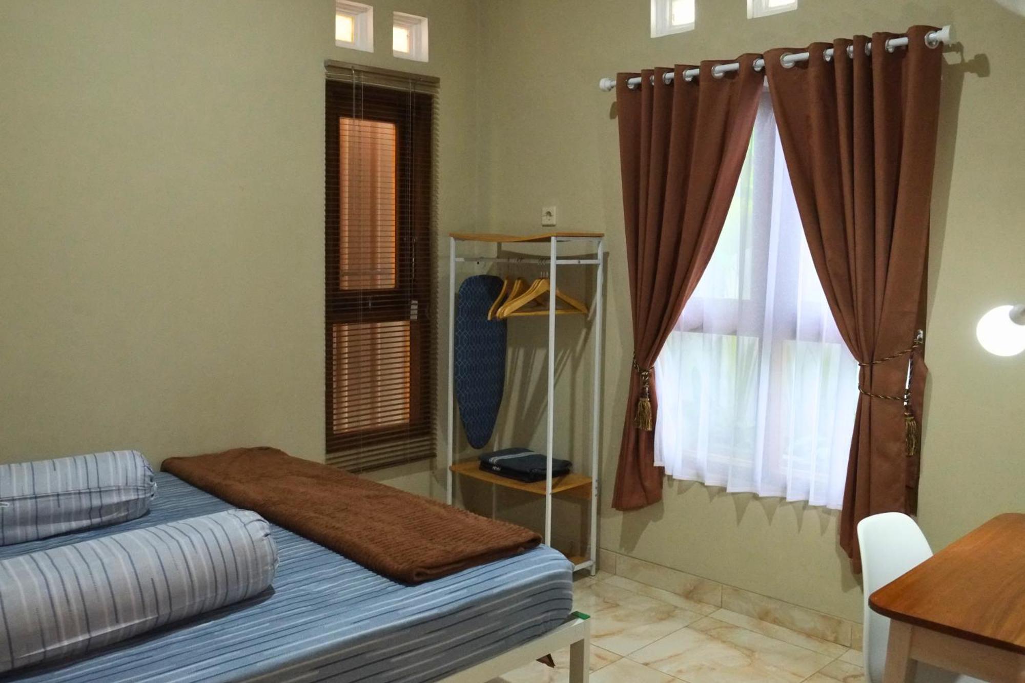 Brojos Tamansiswo Holiday home