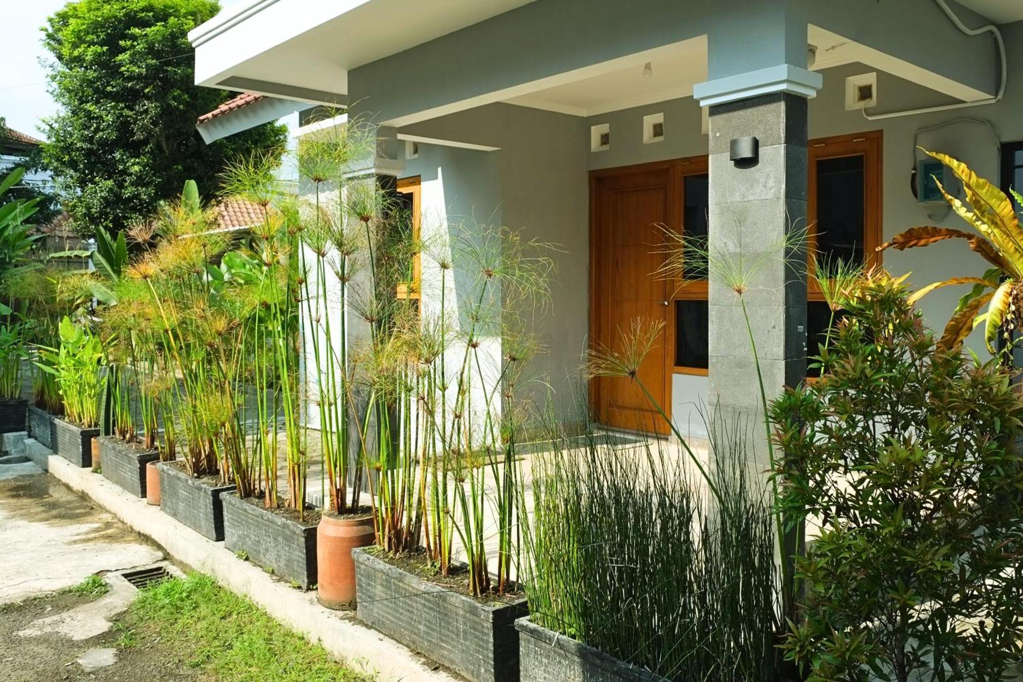 Brojos Tamansiswo
